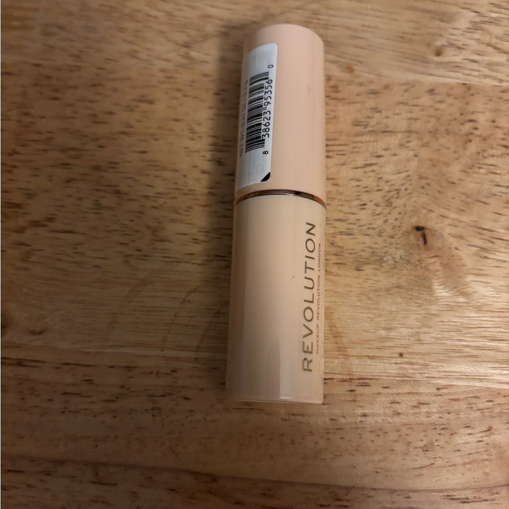 Revolution Natural Cream Concealer, F1